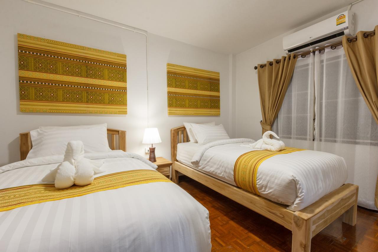 Hotel Baan Singharaj à Chiang Mai Extérieur photo