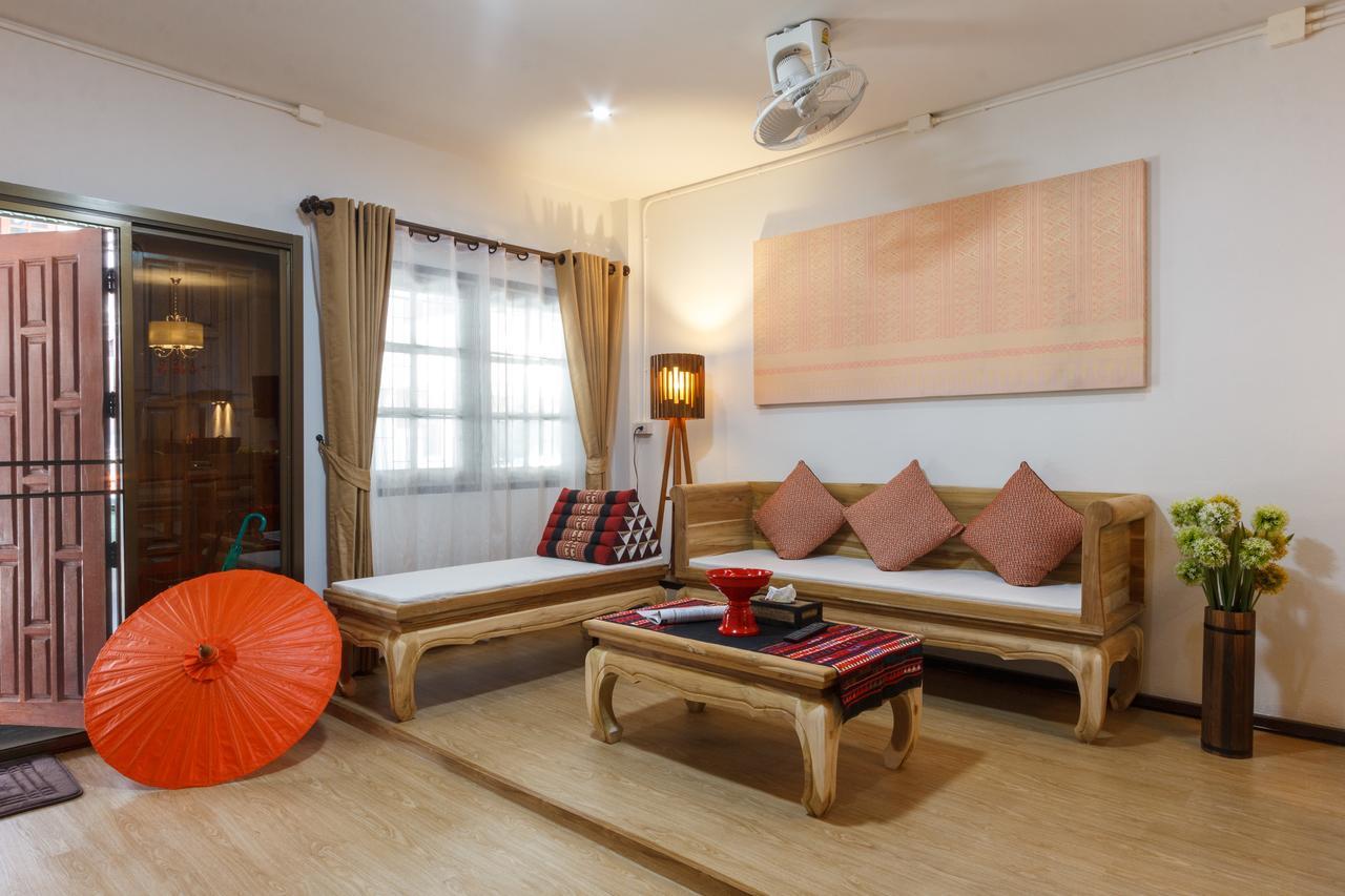 Hotel Baan Singharaj à Chiang Mai Extérieur photo