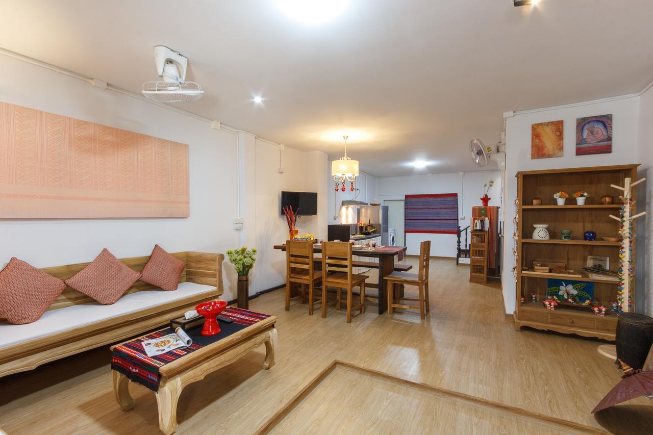 Hotel Baan Singharaj à Chiang Mai Extérieur photo